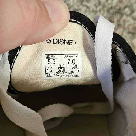 Vans X Disney Mickey Mouse Authentic Sneakers Limited Edition 7 - Picture 16 of 16